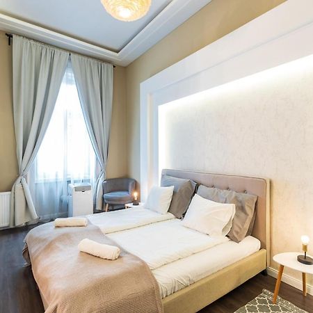 Spacious Luxury Apartment At The Heart Of Budapest Extérieur photo