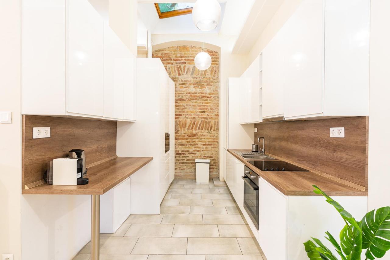 Spacious Luxury Apartment At The Heart Of Budapest Extérieur photo