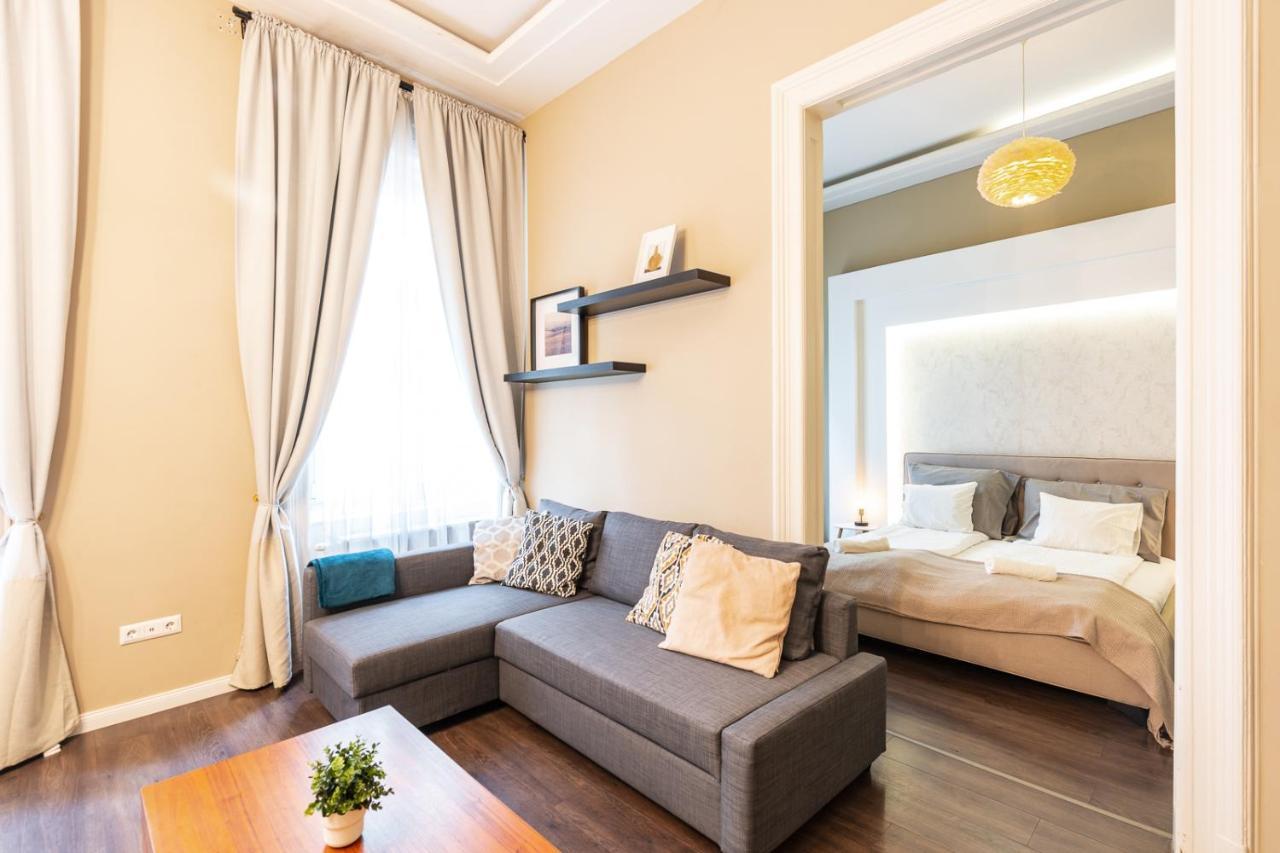 Spacious Luxury Apartment At The Heart Of Budapest Extérieur photo