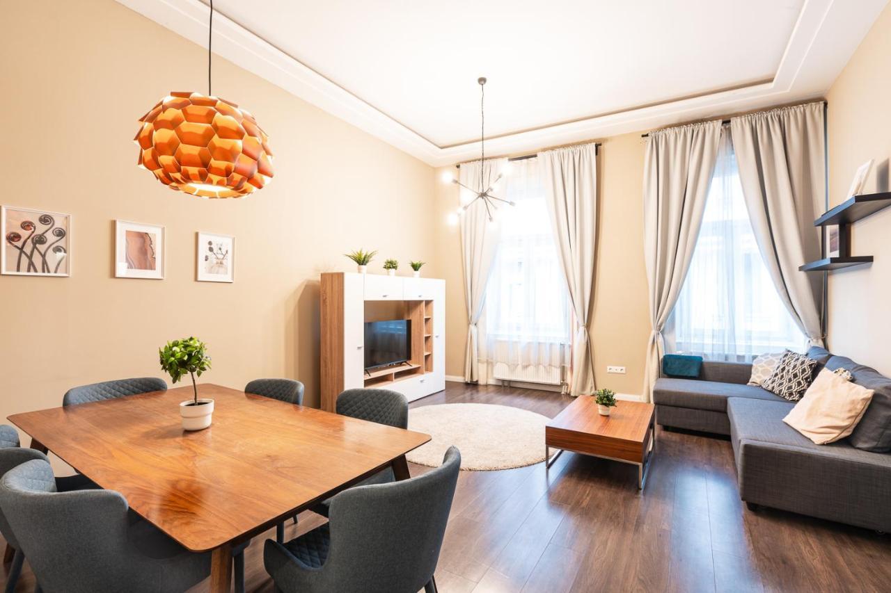 Spacious Luxury Apartment At The Heart Of Budapest Extérieur photo